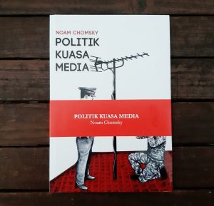 Buku Politik Kuasa Media